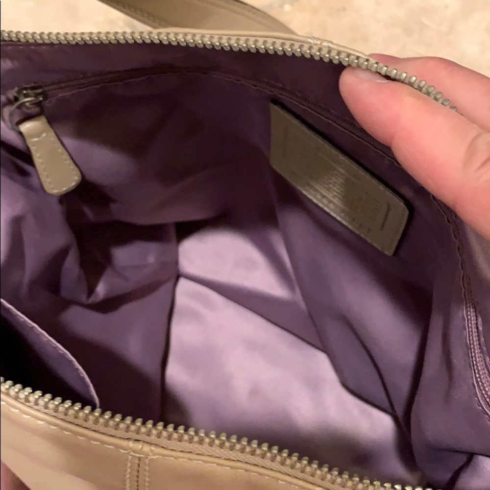 Coach Duffel Handbag - Like New 👛 - Picture 10 of 14